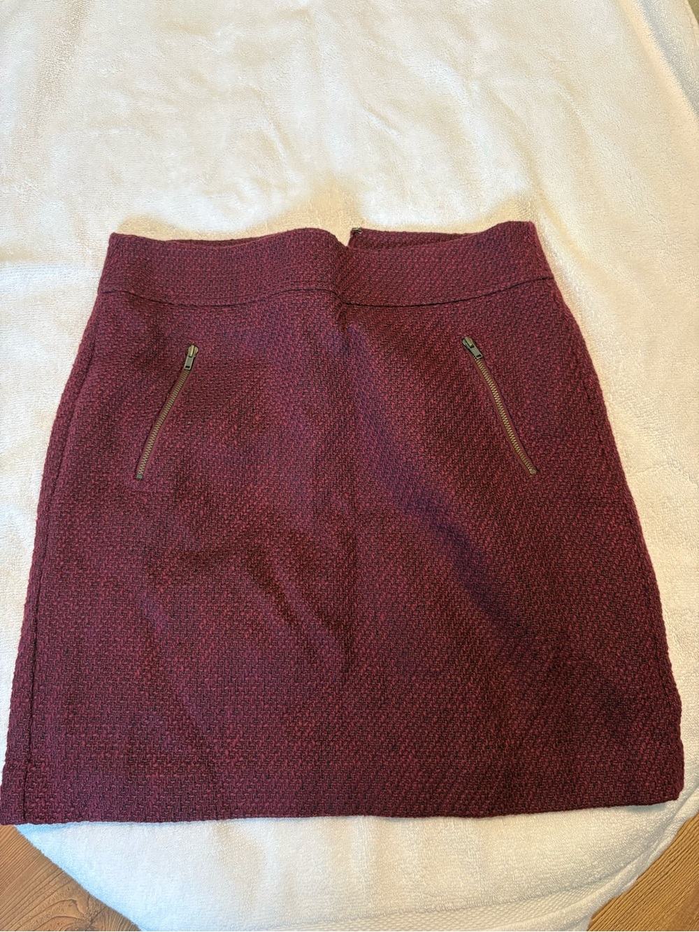 LOFT Burgundy Textured Mini Skirt with Zip Pockets